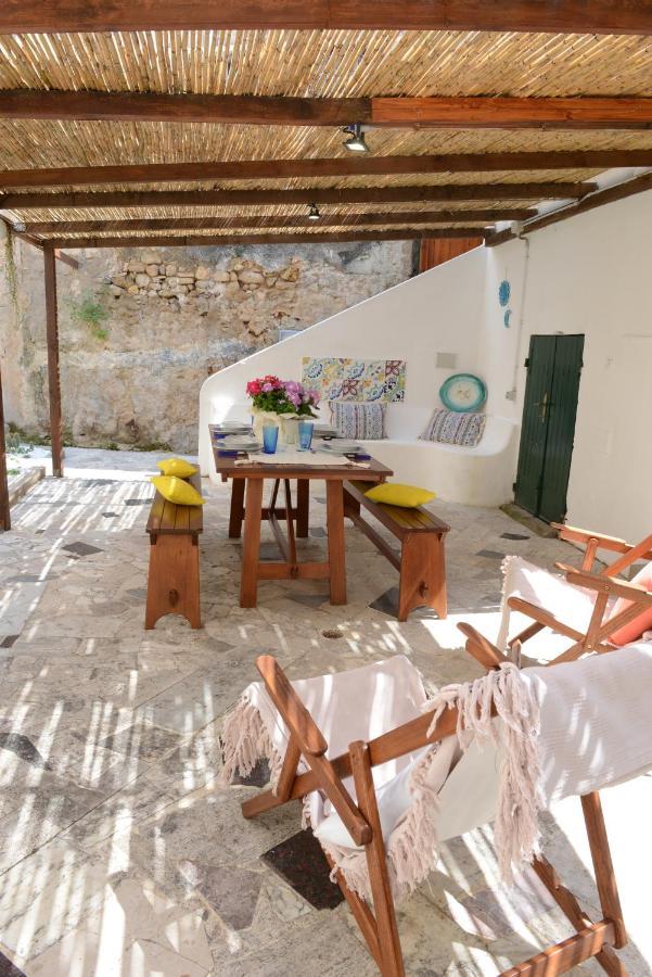 Appartamento Old Town Secret Garden Alghero Esterno foto