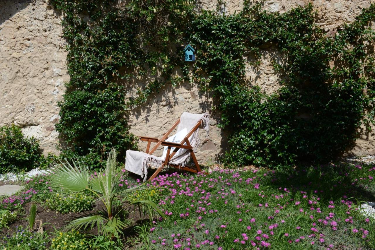 Appartamento Old Town Secret Garden Alghero Esterno foto