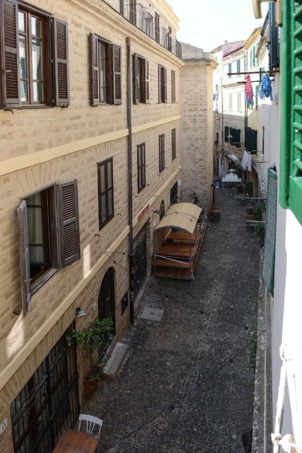 Appartamento Old Town Secret Garden Alghero Esterno foto