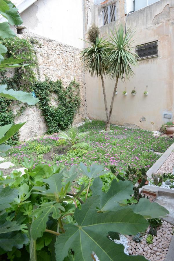 Appartamento Old Town Secret Garden Alghero Esterno foto