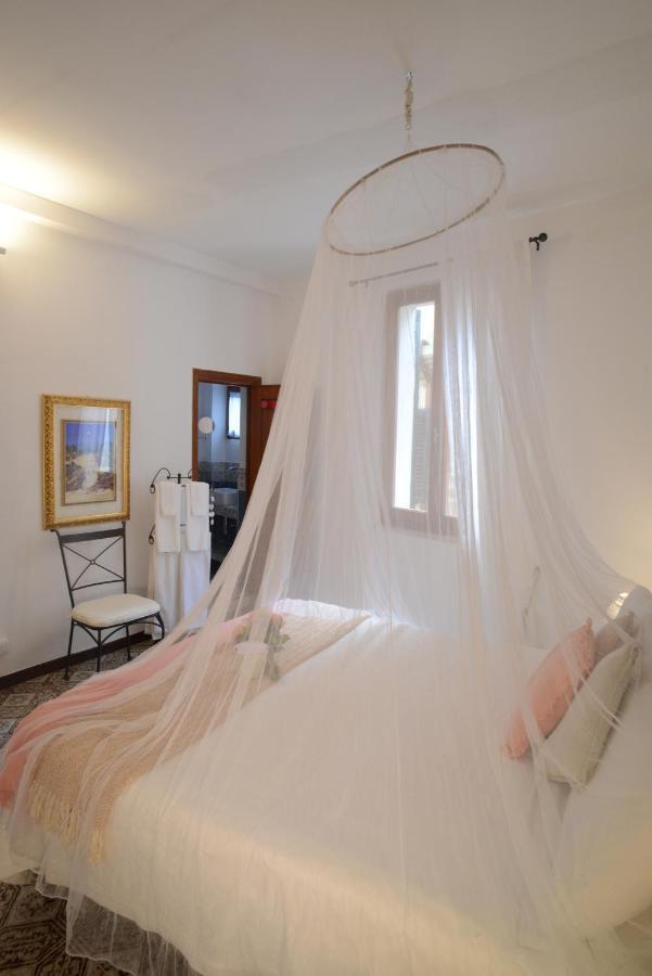 Appartamento Old Town Secret Garden Alghero Esterno foto